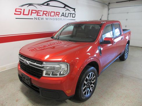 Used 2023 Ford Maverick Lariat image 9