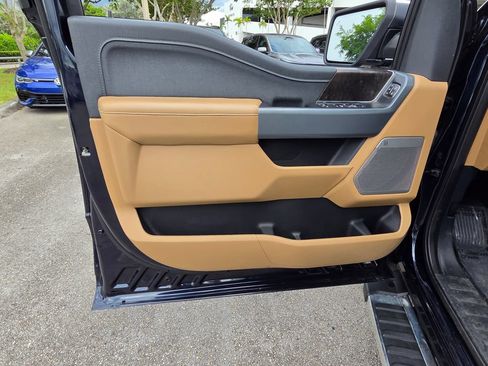 Used 2023 Ford F150 Lariat AWD/4WD image 27