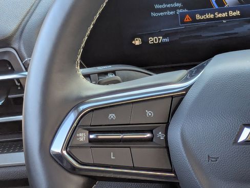 Certified 2025 Chevrolet Traverse LT image 23