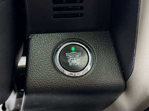 Used 2020 Ford F150 Lariat w/ Equipment Group 502A Luxury AWD/4WD image 35