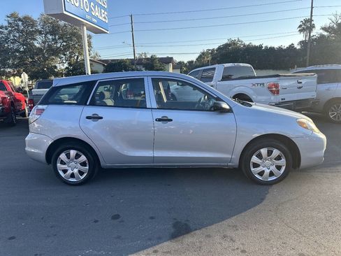 Used 2007 Toyota Matrix image 2