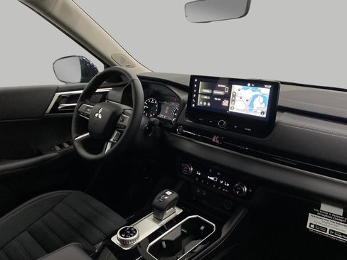 New 2026 Mitsubishi Outlander AWD image 51