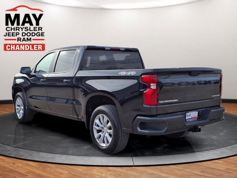 Used 2022 Chevrolet Silverado 1500 Custom image 17