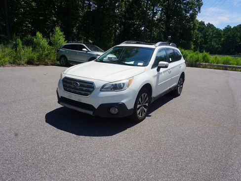 Used 2017 Subaru Outback 2.5i Limited AWD/4WD image 24