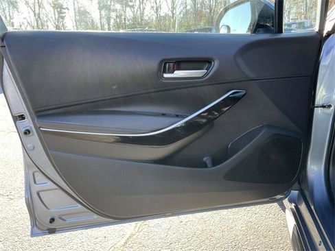 Used 2020 Toyota Corolla XSE image 17