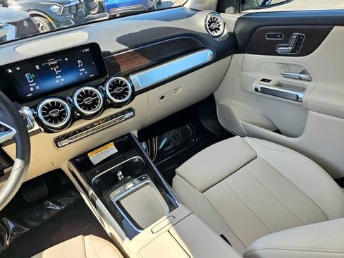 New 2026 Mercedes-Benz GLB 250 4MATIC image 29