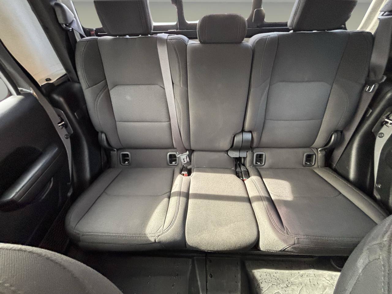 Used 2021 Jeep Gladiator Sport AWD/4WD image 14
