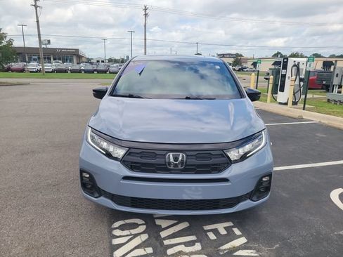 Used 2025 Honda Odyssey Sport-L image 2