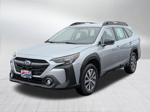 Used 2025 Subaru Outback image 3
