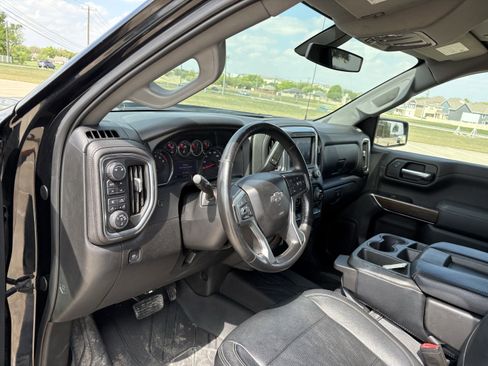 Used 2019 Chevrolet Silverado 1500 RST image 15