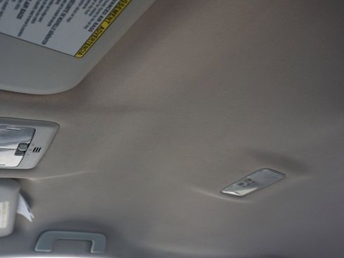 Used 2016 Toyota Corolla S image 24