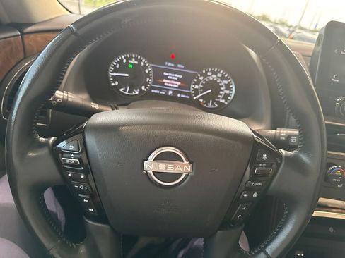 Used 2022 Nissan Armada SL AWD/4WD image 21