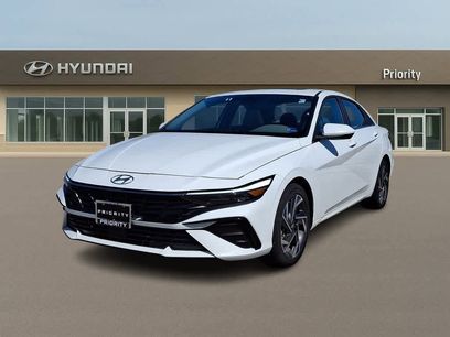 Used 2025 Hyundai Elantra SEL