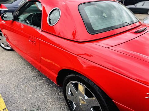 Used 2002 Ford Thunderbird RWD image 12