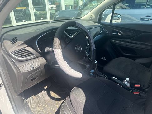 Used 2019 Buick Encore Preferred FWD image 8