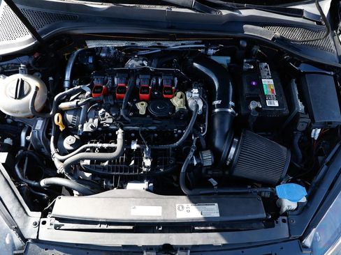 Used 2017 Volkswagen GTI Sport image 35