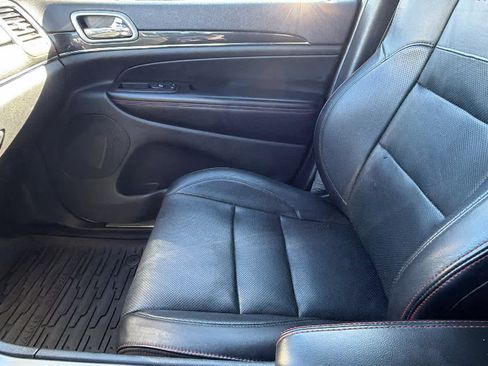 Used 2017 Jeep Grand Cherokee Trailhawk w/ Trailhawk Luxury Group image 12