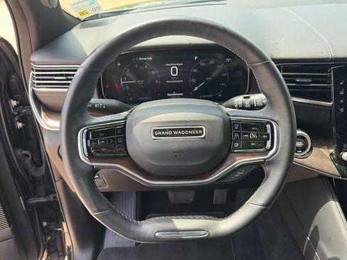 Used 2023 Jeep Grand Wagoneer 4WD image 21