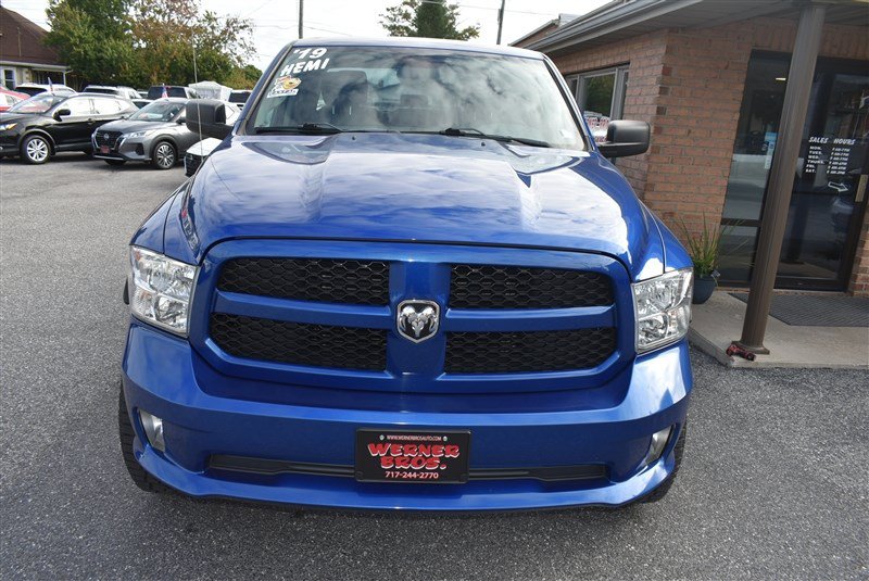 Used 2019 RAM 1500 Express w/ Express Value Package AWD/4WD image 9