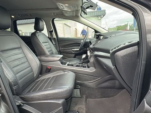 Used 2018 Ford Escape SEL image 15