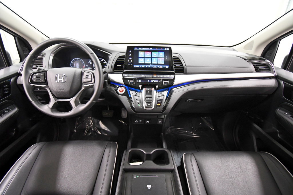 Certified 2026 Honda Odyssey Touring image 3