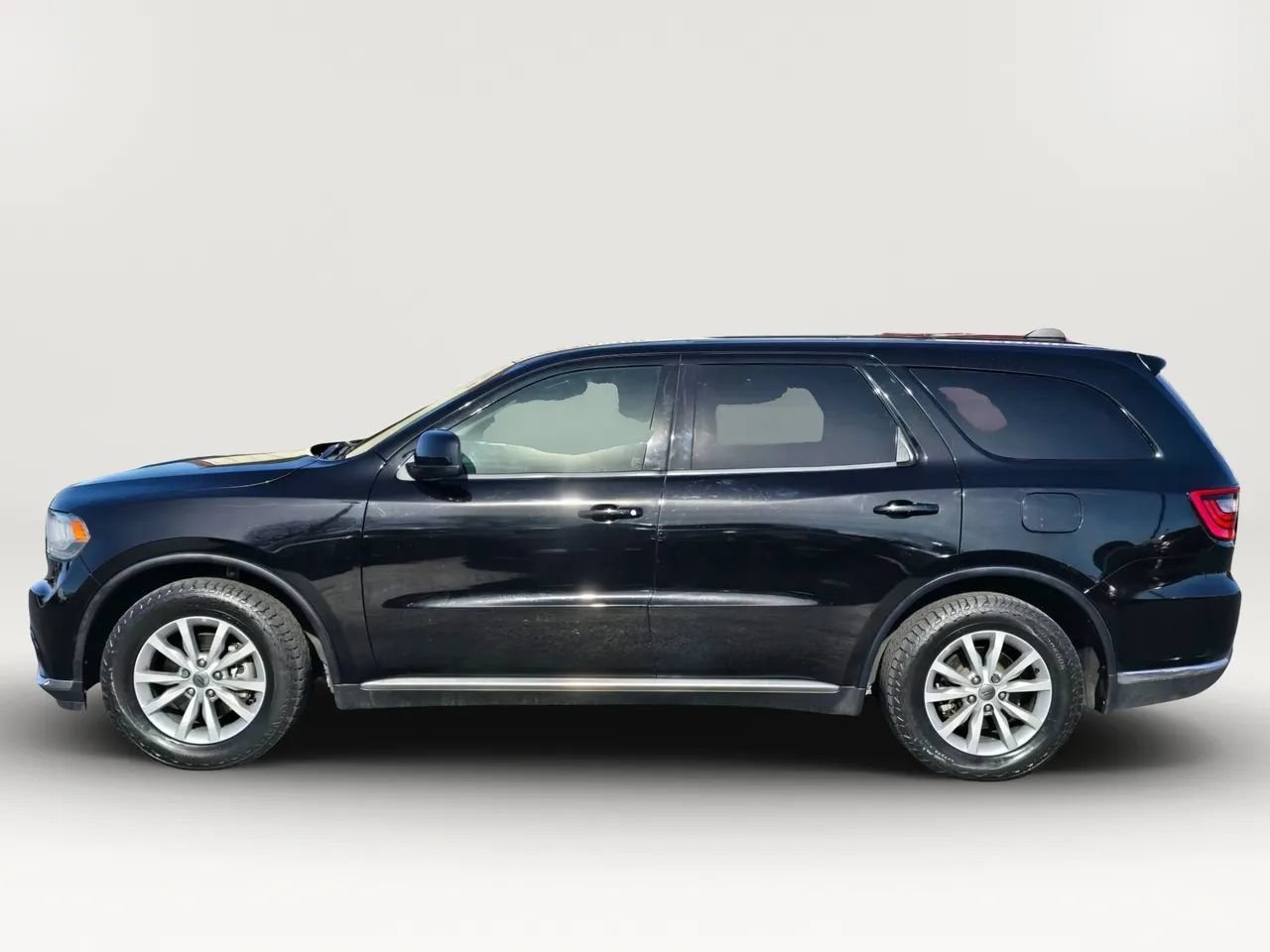 Used 2020 Dodge Durango SXT w/ 3rd Row Seating Group RWD image 2