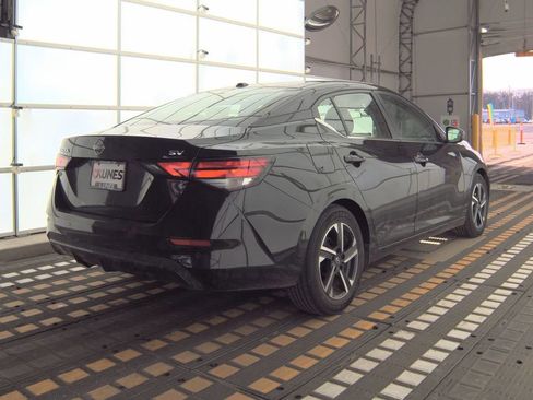 Used 2024 Nissan Sentra SV image 6