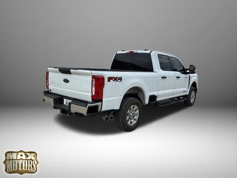 Used 2024 Ford F250 XLT w/ FX4 Off-Road Package AWD/4WD image 4