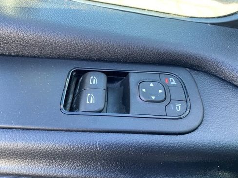 Used 2024 Mercedes-Benz Sprinter 2500 image 24