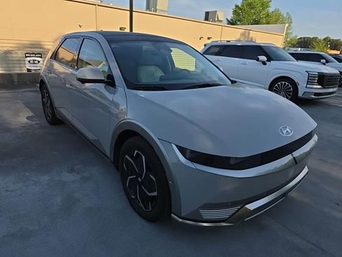 Used 2024 Hyundai Ioniq 5 Limited image 2