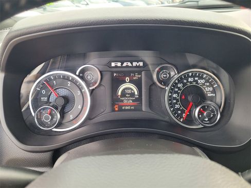 Used 2024 RAM 2500 Big Horn image 24