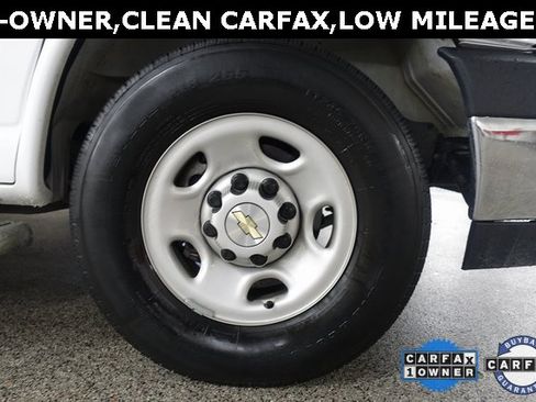 Used 2023 Chevrolet Express 2500 w/ Driver Convenience Package image 18