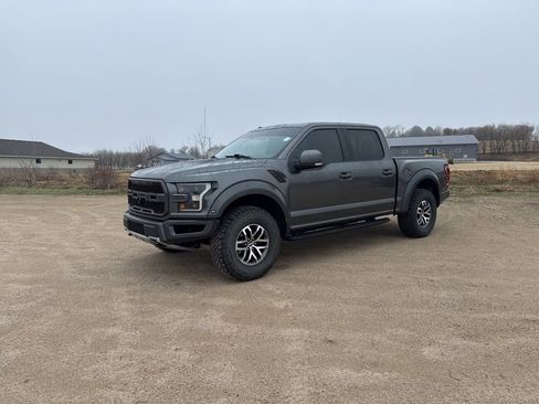 Used 2018 Ford F150 Raptor w/ Equipment Group 802A Luxury image 3