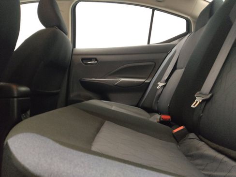 Used 2025 Nissan Versa SV FWD image 18
