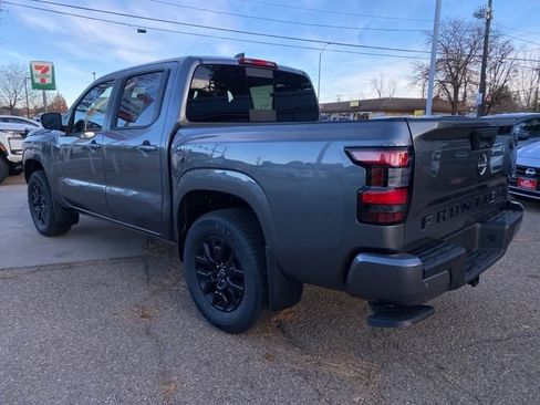 New 2026 Nissan Frontier SV image 3