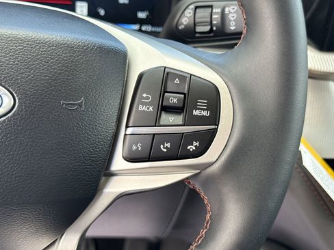New 2026 Ford Explorer Active w/ Active Comfort Package RWD image 24