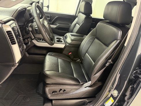 Used 2019 Chevrolet Silverado 2500 LTZ w/ Duramax Plus Package image 48