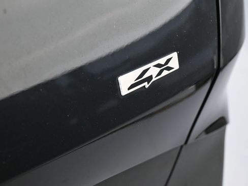 Used 2024 Kia Sportage EX image 42