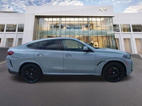 Used 2024 BMW X6 xDrive40i w/ Premium Package AWD/4WD image 4