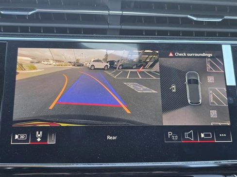 Used 2025 Audi Q7 3.0T Prestige w/ Prestige Package image 7