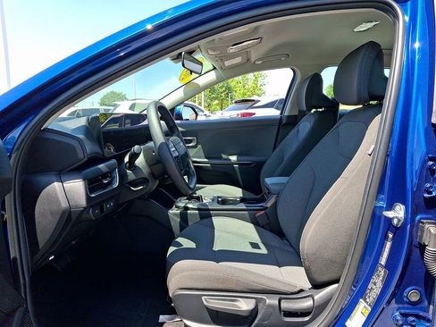 Used 2025 Kia K4 FWD image 13
