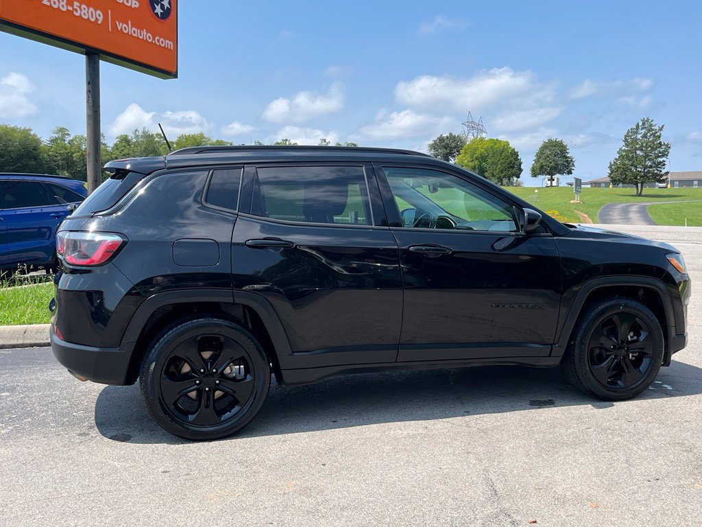 Used 2021 Jeep Compass Latitude FWD image 12