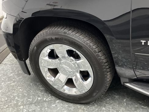 Used 2017 Chevrolet Tahoe Premier AWD/4WD image 38