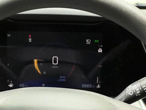 Used 2025 Chevrolet Trax LT image 25