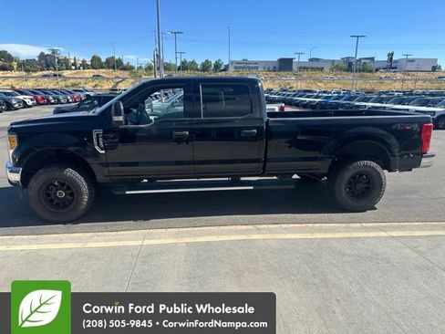 Used 2017 Ford F250 XLT w/ Snow Plow Prep Package AWD/4WD image 4