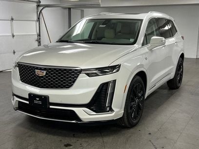 New 2025 Cadillac XT6 Premium Luxury w/ LPO, Floor Liner Package