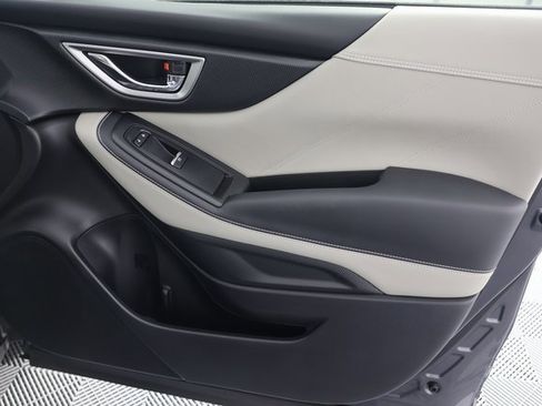 Used 2023 Subaru Forester Limited image 28