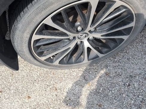 Used 2018 Toyota Camry SE image 6