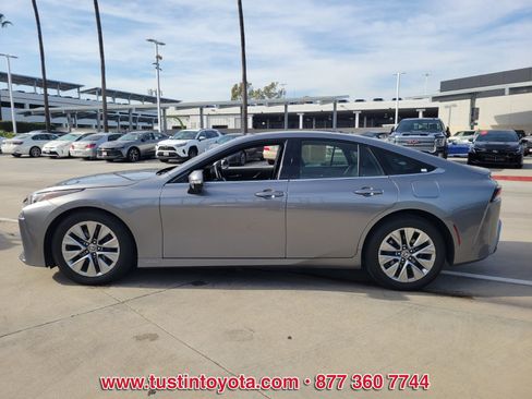 Certified 2024 Toyota Mirai XLE image 6