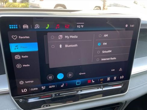 New 2026 Volkswagen Tiguan SE FWD image 17